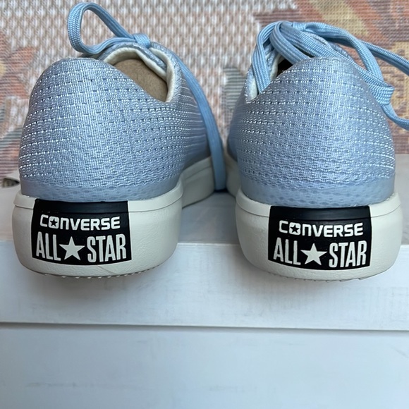 Converse WMNS 156650C
CTAS MODERN OX Chuck Taylor All Star
PORPOISE/EGRET/EGRET - Picture 14 of 16